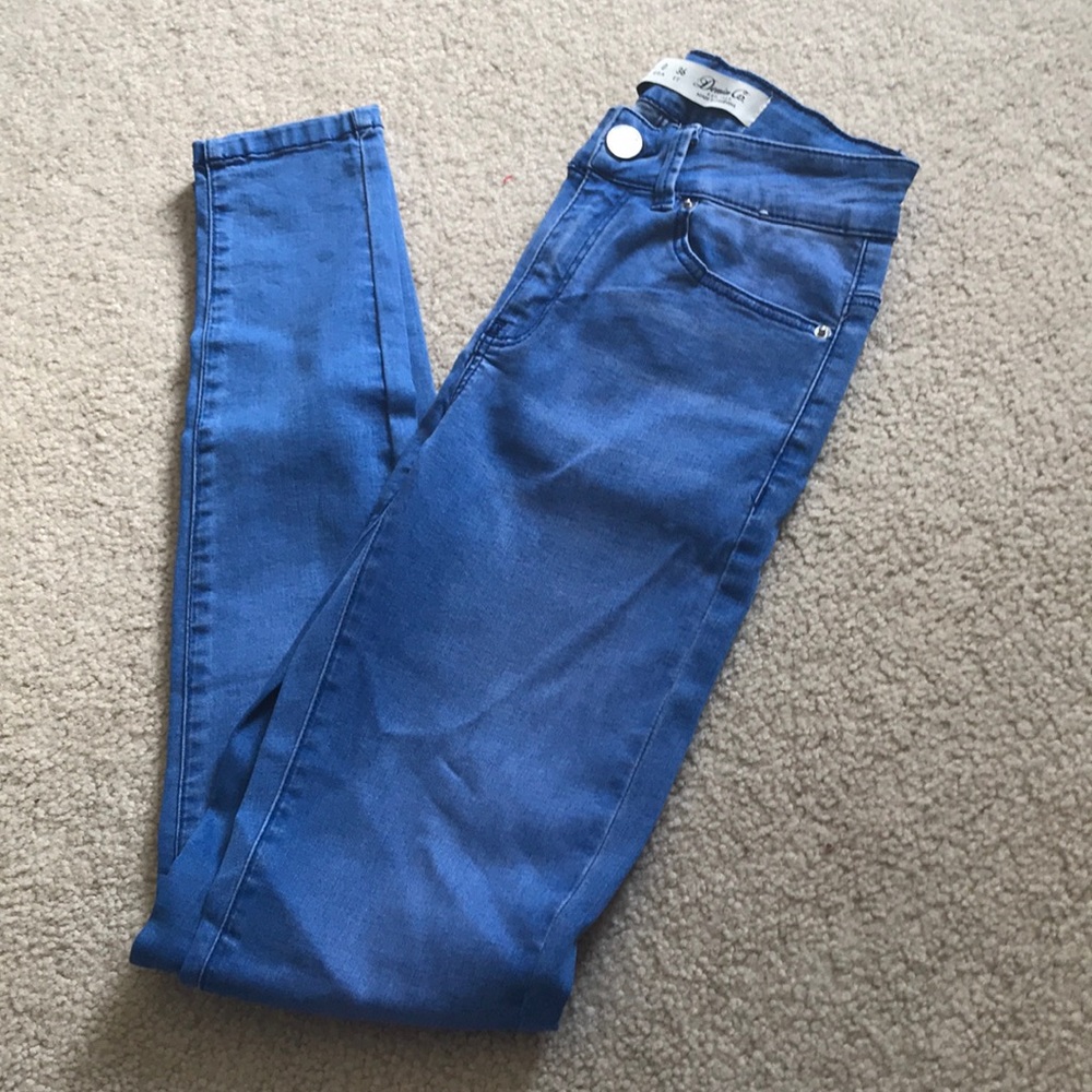 blue skinny jeans